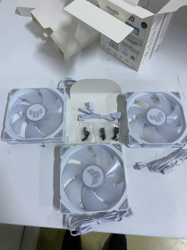ASUS TUF TR120 120MM 3IN1 BEYAZ KASA FANI(OUTLET)